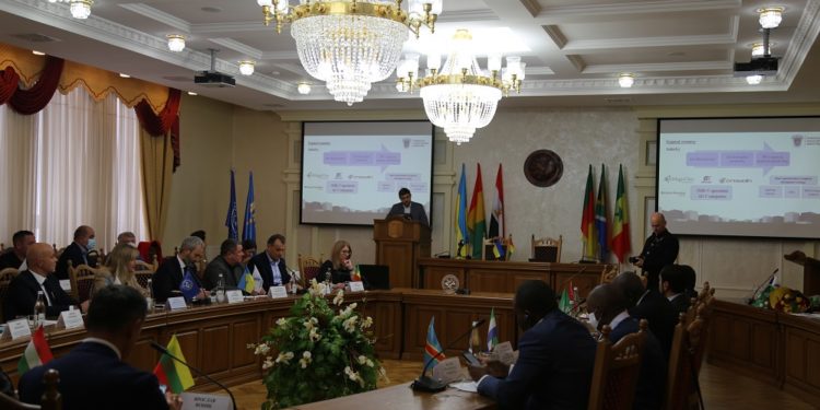 У Тернополі триває перший українсько-африканський форум економічного та освітнього співробітництва