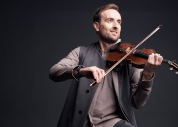 Найкращий подарунок до свят: Божик запрошує на свої концерти у Тернополі