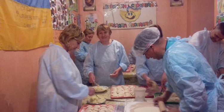 бійцям на передову