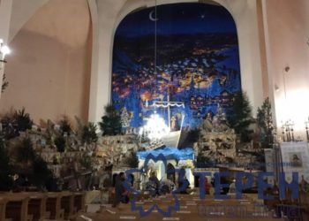 У Тернополі триває встановлення найбільшої в Україні шопки –  зачаровує та дивує!