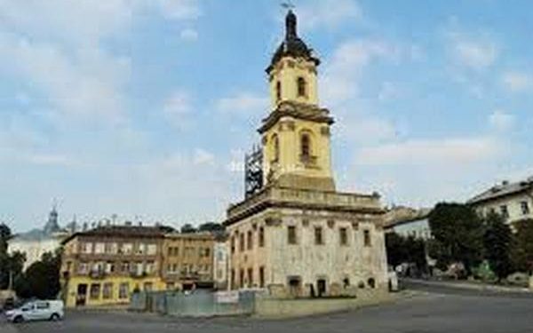 Бучацька ратуша починає розлазитися на очах! — активіст