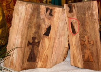 На Тернопільщині на поліні із зображенням хреста з’являється образ Ісуса (Фото)