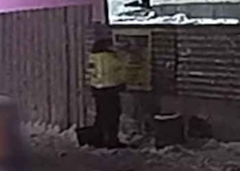 У Тернополі чоловік крав банери: розшук (Відео)