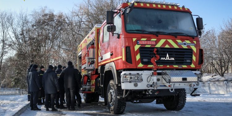 автомобіль