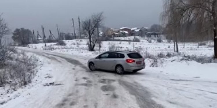 дорога взимку