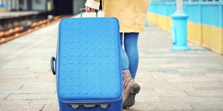 виїжджають