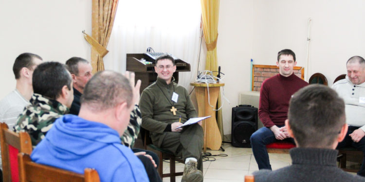 На Тернопільщині Церква провела дні духовної віднови для військових та їхніх сімей
