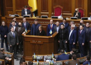 Єднатися і зміцнювати армію — Юлія Тимошенко запропонувала план реакції на вторгнення Росії