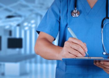 На Тернопільщині 31-річний чоловік впав з другого поверху         