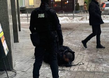 За 60 тисяч доларів тернополянин «продавав» посади у міністерстві внутрішніх справ