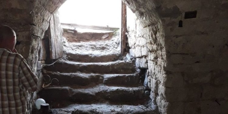 відкрити музей