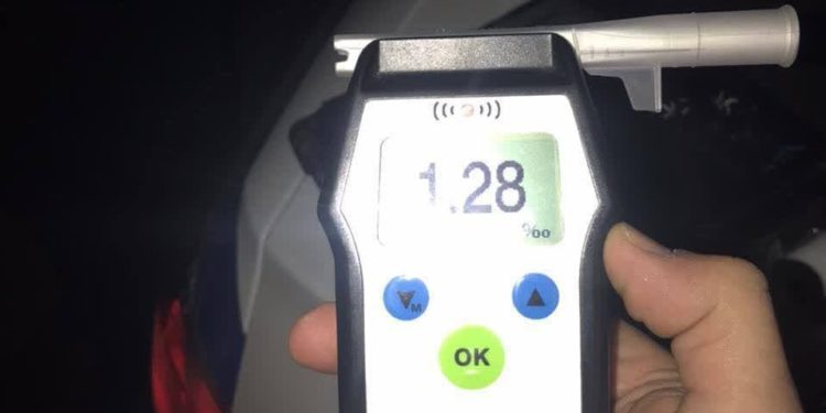 Патрульні вилучили у нетверезого водія джип на потреби захисників