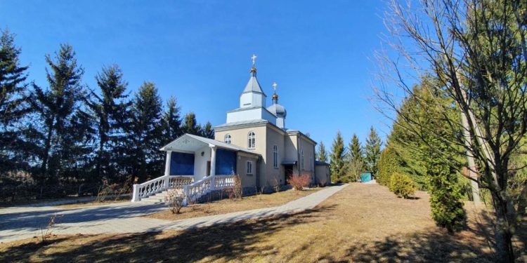 На Тернопільщині ще одна православна громада перейшла до ПЦУ