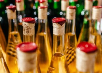 Попри заборону в Тернополі виявили два факти продажу алкоголю