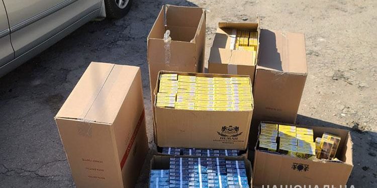 Поліція Тернопільщини вилучила в жителя сусідньої області 2,6 тис. пачок безакцизних цигарок