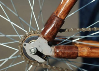 На Тернопільщині водій іномарки збив велосипедиста