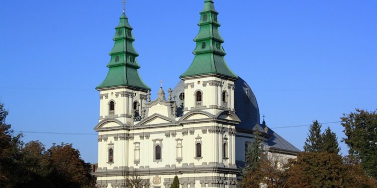 Хресна дорога на Тернопільщині за мир в Україні: як долучитися