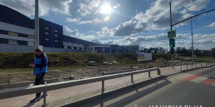 У Тернополі під колесами авто загинула 29-річна жінка