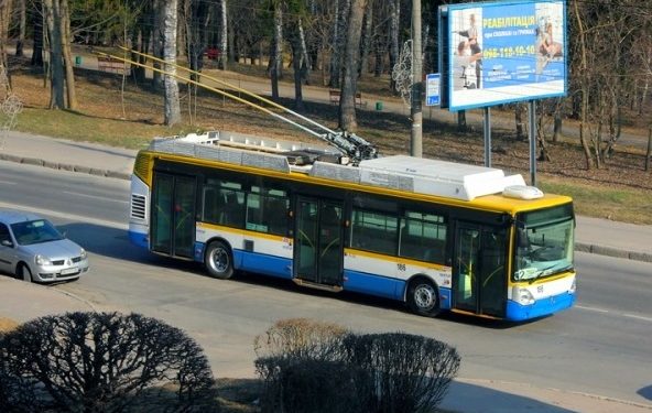 Мерія Тернополя продовжила графік роботи міських тролейбусів у вечірній час