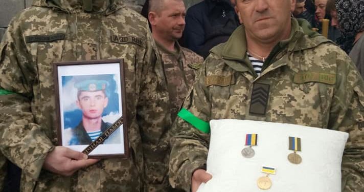 Тернопільщина попрощалася з трьома Героями-артилеристами