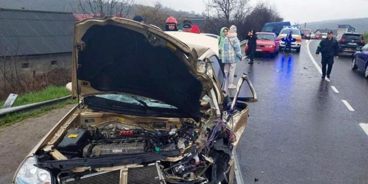 У ДТП на Тернопільщині зіткнулися чотири автомобілі