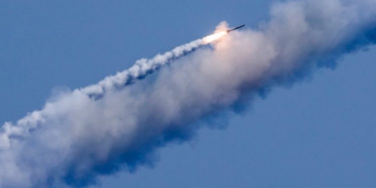 Тернопільщину знову обстріляли ракетами: пошкоджено об’єкт в одному з районів