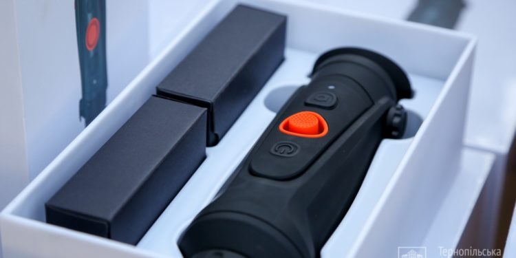 Польське місто, яке партнерить з Тернополем, передало важливі прилади для бійців