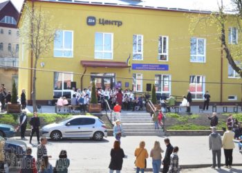 В одній з громад Тернопільщини зібрали гроші для потреб ЗСУ