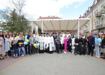 У Міжнародний день сім’ї тернополяни та гості міста просто неба об’єдналися у спільній молитві