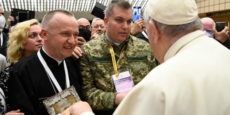 Відомий на Тернопільщині священник зустрівся з Папою Римським