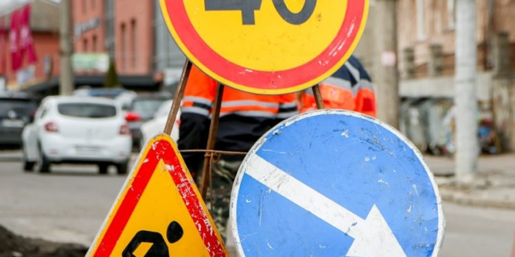 Через ремонт буде перекрито рух двома вулицями Тернополя