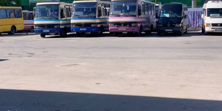 Третину рейсів з тернопільського автовокзалу скасували через дефіцит пального