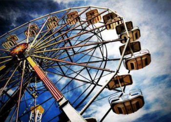 У Тернополі запрацювали атракціони