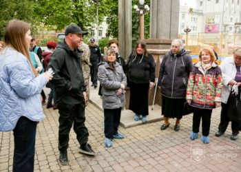 У Тернополі висадили більше 200 квіткових насаджень до свята Дня матері
