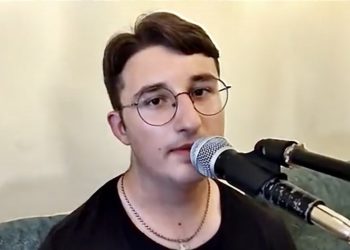 15-річний школяр з Тернополя під звук сирени написав пісню про війну