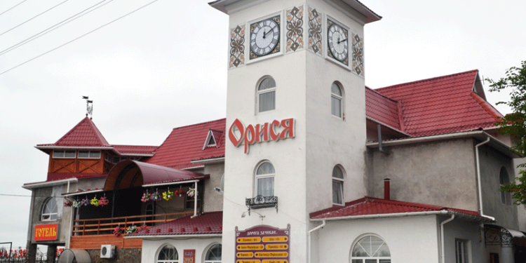 Горить славнозвісна “Орися”: на Тернопільщині загорілося приміщення готельно-розважального комплексу