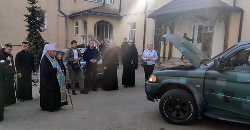 Ще 2 позашляховики передали українським військовим духовенство та вірячи Тернопільщини