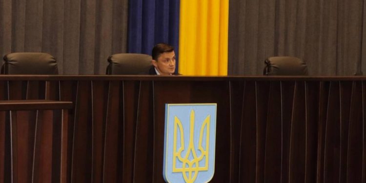 Сесія не відбулася: депутати Тернопільської облради перенесли розгляд питання щодо церков московського патріархату