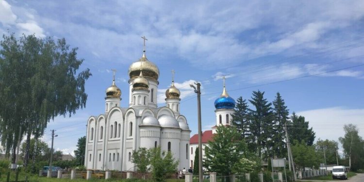 У Лановецькій громаді жодна парафія УПЦ (МП) не перейшла до ПЦУ