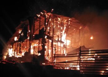 Нічнa пожежa: у Тернополі повністю згорів будинок