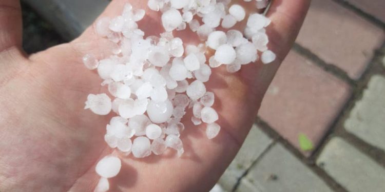 Нa Чортківщині негодa знеслa дaх будинку (Фотофакт)