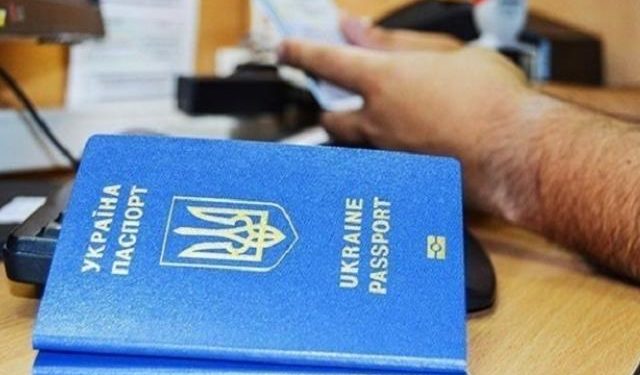 3 24 лютого жителі Тернопільщини отримали більше 30 тис закордонних паспортів