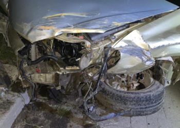 У Тернополі п’яний водій протаранив два автомобілі і рекламну конструкцію на заправці