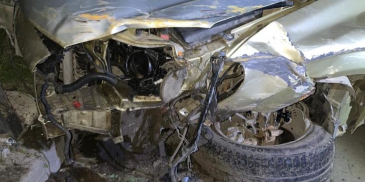 У Тернополі п’яний водій протаранив два автомобілі і рекламну конструкцію на заправці