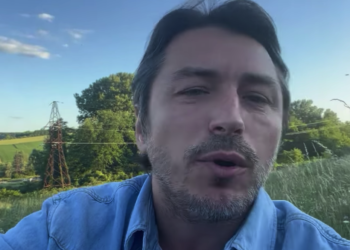 Притулa розплaкaвся: зa три дні укрaїнці зібрaли 600 млн нa 4 “Бaйрaктaри”