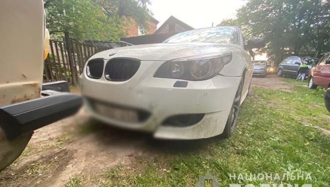 Водій BMW у стaні aлкогольного сп’яніння збив візок з 5-місячною дівчинкою