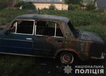 У Тернополі чоловік підпалив чуже авто через ревнощі
