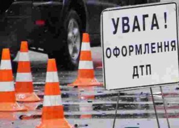 У Тернополі на вулиці 15 Квітня водій автомобіля Nissan збив пішохода