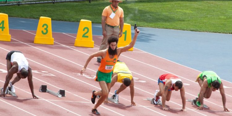 “Диктатори” захоплюють громади України?