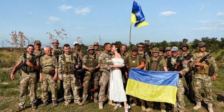 Весілля на полігоні: історія Івана та Іванни з Тернополя
